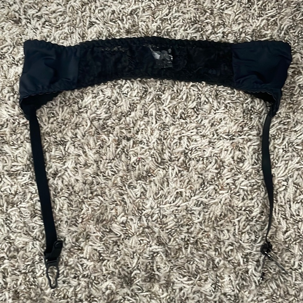 Lace Garter